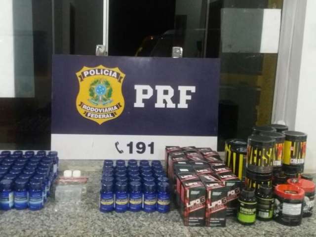 Dois s&atilde;o presos com anabolizantes, suplementos e rem&eacute;dios