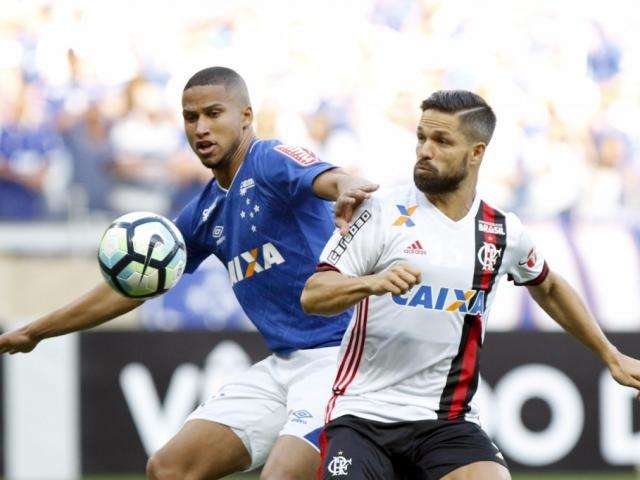 Flamengo sai na frente, mas cede empate ao Cruzeiro no Mineir&atilde;o