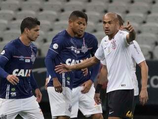 Com o resultado, o Corinthians fica com 15 pontos na tabela, na 8ª posição enquanto o Santos está em 15º com 10 pontos.(Foto: Corinthians FC) 