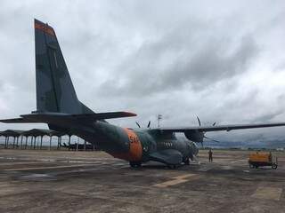 Aeronave SC-105 Amazonas momentos antes de decolagem rumo à Argentina, na tarde deste sábado (18). (Foto: Divulgação/FAB)
