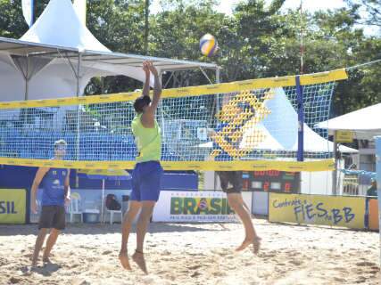  Circuito Brasileiro sub-23 de vôlei de areia reúne 25 duplas à Capital