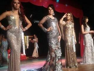 Disputaram aos títulos, 22 candidatas. Sete na categoria Miss Transexual e 15 na categoria Miss Gay. (Foto: Divulgação)