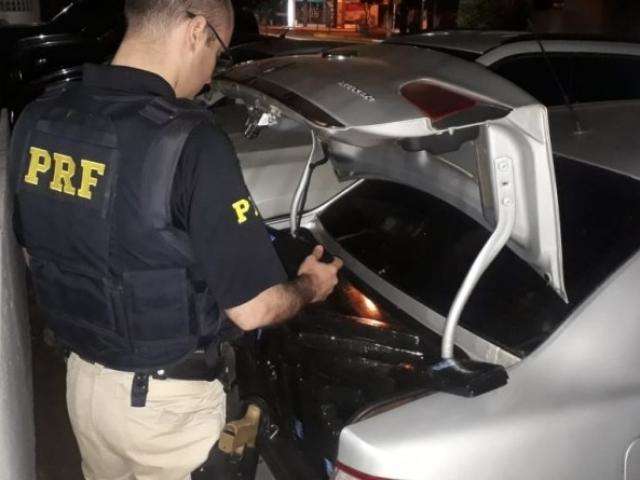 Traficante &eacute; preso com 698 quilos de maconha em persegui&ccedil;&atilde;o na BR-163