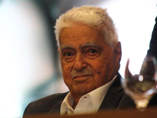 Missa de 7&ordm; dia pela morte de ex-governador ser&aacute; &agrave;s 20h desta 2&ordf;-feira