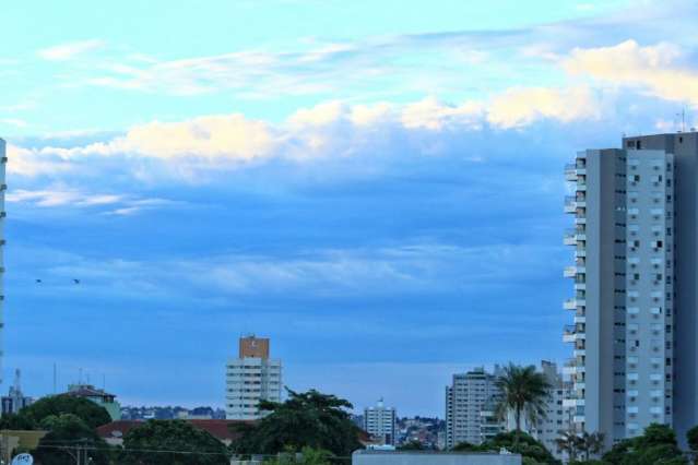 Sexta-feira com tempo inst&aacute;vel, tem previs&atilde;o de chuvas e m&aacute;xima de 34&ordm;C