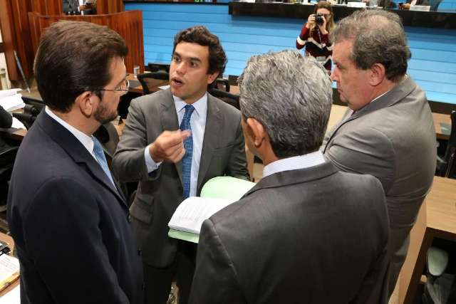 Deputados criticam rumo da reforma pol&iacute;tica no Congresso Nacional