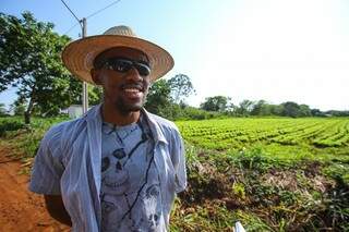Robert estuda agronomia e pretende produzir orgânicos. (Foto: André Bittar)
