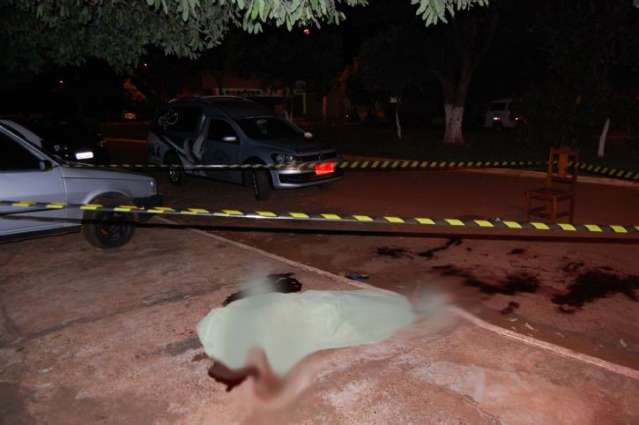 Homem morre a facadas no interior do MS e suspeito &eacute; preso em flagrante