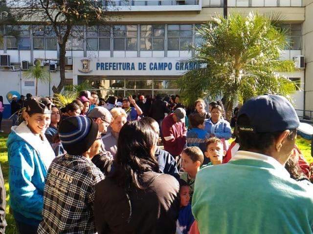 Impasse judicial p&otilde;e moradores de &aacute;rea invadida em risco de &quot;novo despejo&quot;