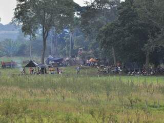 Ìndios invadiram semana passada área de fazenda já identificada como terra deles. (Foto: João Garrigó)
