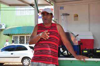 Vendedor de garapa lança o desafio: “Eu só acredito vendo” (Foto: João Garrigó)