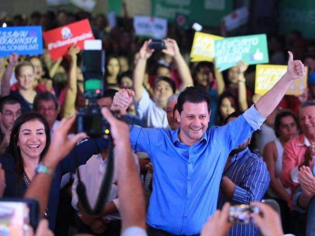 Dos cinco candidatos a prefeito, tr&ecirc;s deixam registro para &uacute;ltimo dia