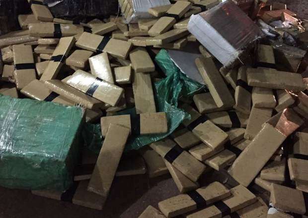 Carga que saiu de MS levava 4,6 t de maconha, pistolas, fuzis e muni&ccedil;&otilde;es
