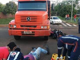 Acidente ocorreu após motorista não enxergar a vítima (Foto: Veja Folha)