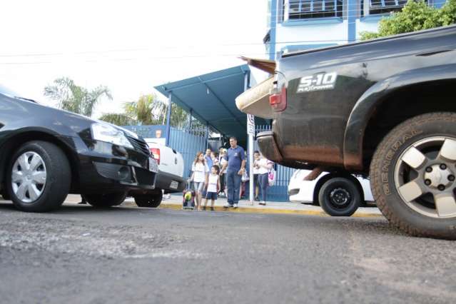 Agetran prioriza combate a fila dupla em vias com maior movimento
