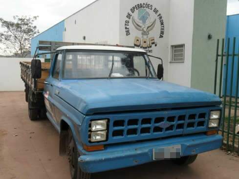  Caminhonete furtada em Campo Grande &eacute; recuperada perto da fronteira