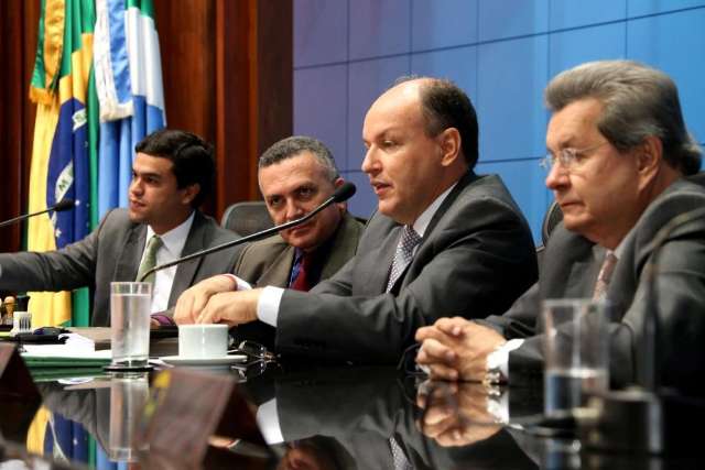 Assembleia articula projeto para reduzir as taxas cartoriais em MS
