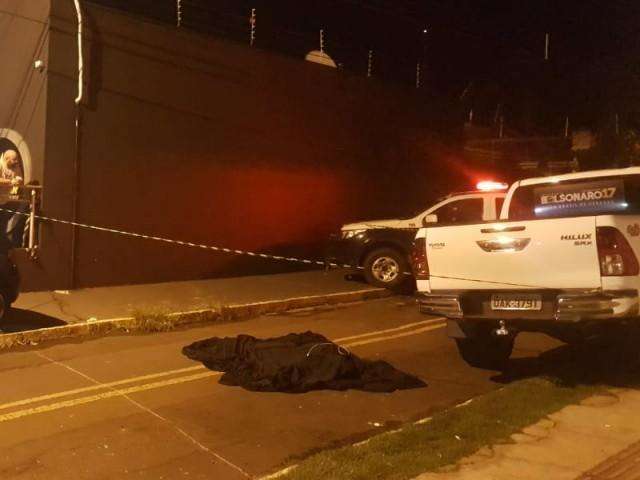 Carros usados em execu&ccedil;&atilde;o s&atilde;o encontrados incendiados 