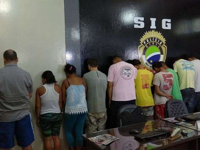 Opera&ccedil;&atilde;o da Pol&iacute;cia Civil prende dez suspeitos de liga&ccedil;&atilde;o com homic&iacute;dios