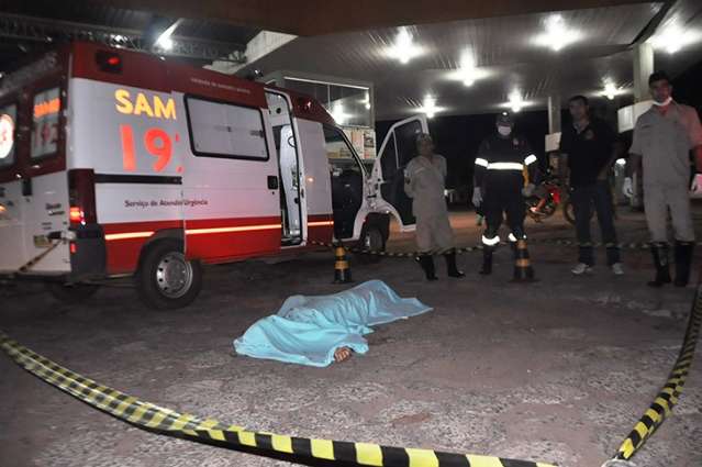 Quatro travestis brigam por causa de d&iacute;vida e uma &eacute; morta na BR-163