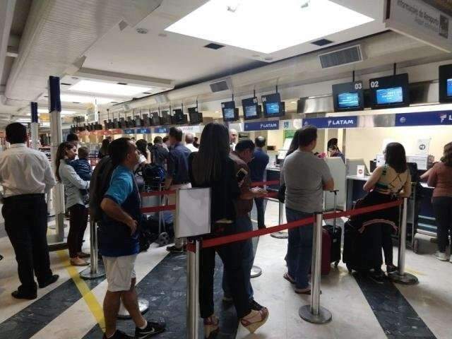 Ap&oacute;s garantir verba para reforma, governo quer parceria para outros 4 aeroportos