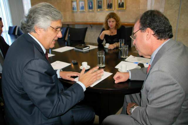  Delc&iacute;dio garante R$ 2 milh&otilde;es para munic&iacute;pios afetados pela chuva