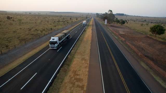 Empresa libera 4 km em Rio Verde e BR-163 j&aacute; tem 25 km duplicados