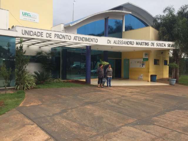 Problemas continuam e pacientes esperam at&eacute; sete horas por atendimento em UPA
