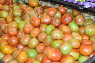 Preço do tomate subiu 43% em novembro (Foto: Marcelo Calazans)