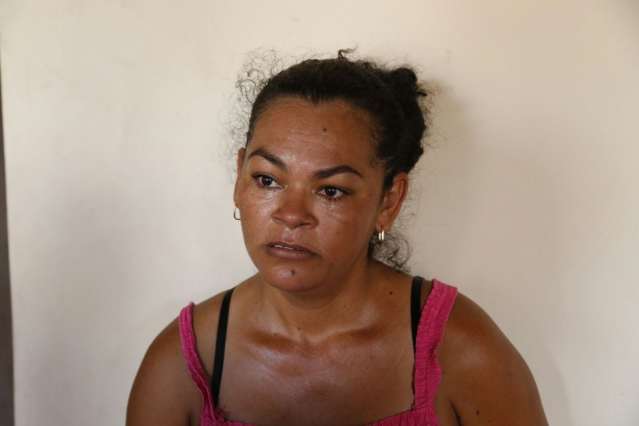 Crian&ccedil;a de 3 anos escapa de inc&ecirc;ndio que deixou fam&iacute;lia sem nada