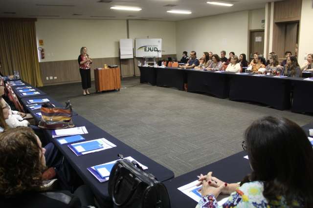 Projeto vai propor a agressores reflex&atilde;o sobre viol&ecirc;ncia contra a mulher 