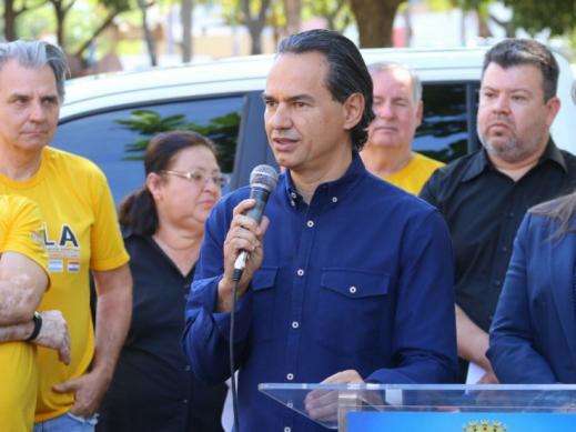 Prefeito diz que vai reduzir &quot;o m&aacute;ximo poss&iacute;vel&quot; n&uacute;mero de comissionados