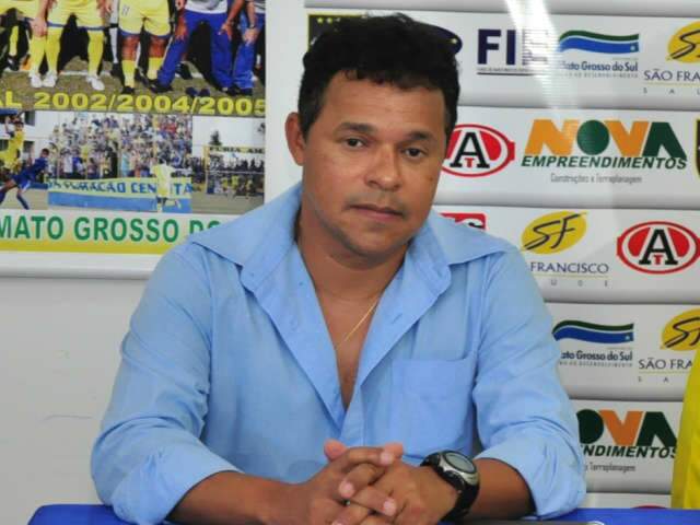  Cene busca parcerias para bancar novo t&eacute;cnico; tr&ecirc;s est&atilde;o na mira