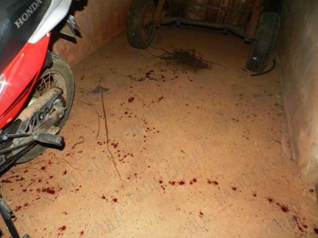 Jovem de 22 anos &eacute; esfaqueado ap&oacute;s briga por causa de som alto