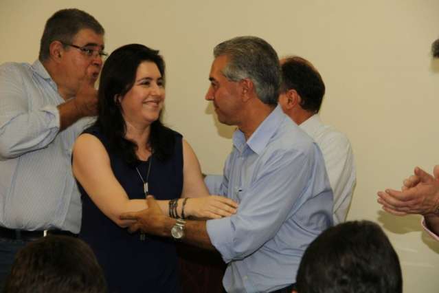 Reinaldo pede refor&ccedil;o no interior para prefeitos e lideran&ccedil;as do PMDB