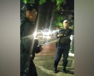 Confusão aconteceu na noite do último sábado (14), no cruzamento da Avenida Afonso Pena com a Rua 13 de Maio (Foto: reprodução)