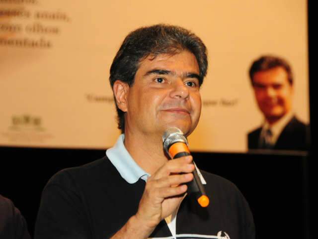  &quot;Que venha para nosso lado&quot;, diz Trad sobre Athayde desistir de candidatura