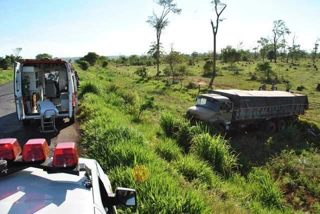 Homem perde controle de caminh&atilde;o e morre na MS-267