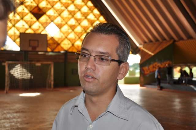 Come&ccedil;a mutir&atilde;o de limpeza para livrar bairros da dengue e chikungunya