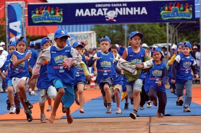 Futebol, atletismo e rugby est&atilde;o na agenda esportiva do fim de semana