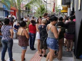 Procon alerta que consumidor deve estar atento a política de troca das lojas (Foto: Kisie Ainoã)