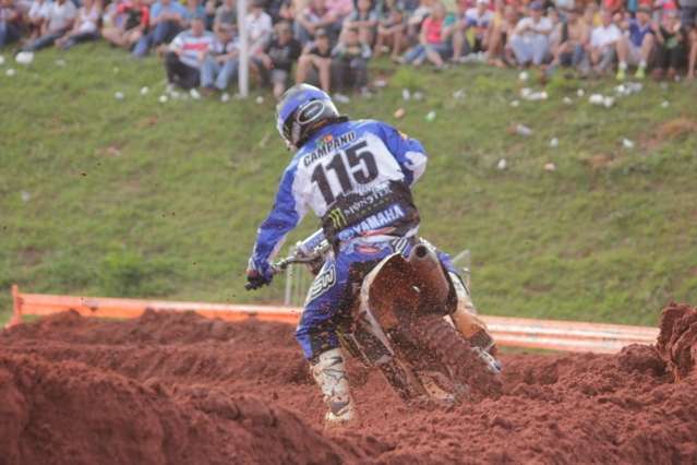 Piloto ingl&ecirc;s vence etapa do Brasileiro de Motocross em Tr&ecirc;s Lagoas
