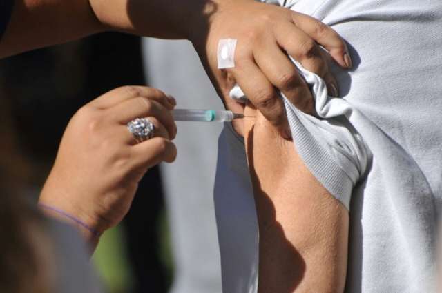 Em 1 m&ecirc;s de campanha, 46,9% receberam doses contra gripe em MS
