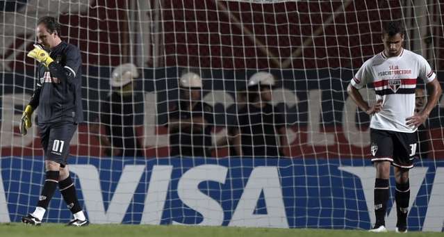 S&atilde;o Paulo perde em Buenos Aires e se complica na Libertadores