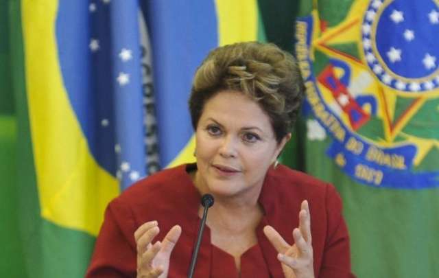 Dilma diz que den&uacute;ncias feitas por Delc&iacute;dio s&atilde;o levianas e mentirosas