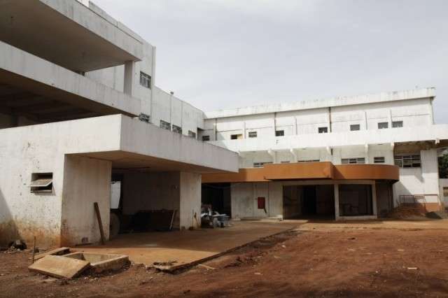 &ldquo;Erro antigo&rdquo; trava, de novo, obra do Hospital do Trauma, diz secret&aacute;rio
