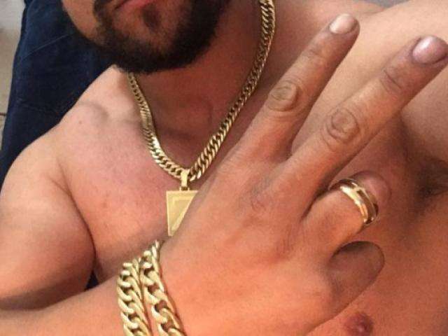Dupla rende casal, tenta levar Camaro e rouba joias avaliadas em R$ 50 mil