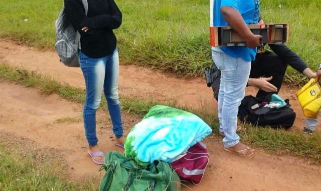 Com crian&ccedil;a de colo, mulher e adolescente levavam maconha para o MT