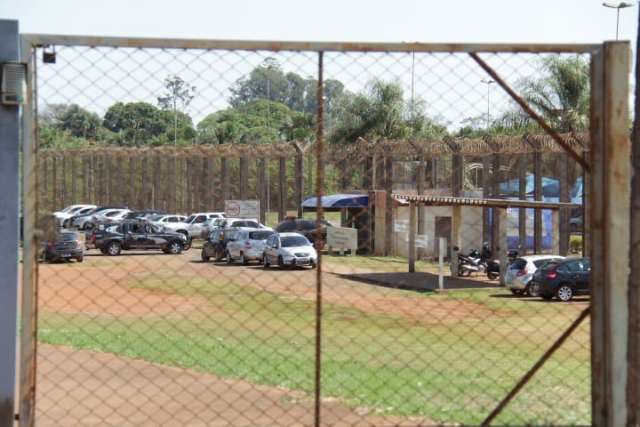 Psiquiatra fica duas horas em pres&iacute;dio para examinar agressor de Bolsonaro