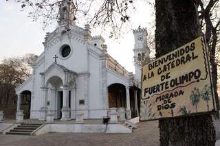 Igreja matriz de Fuerte Olimpo, uma das cidadezinhas do lado paraguaio da fronteira com Porto Murtinho (Foto: Reprodução)